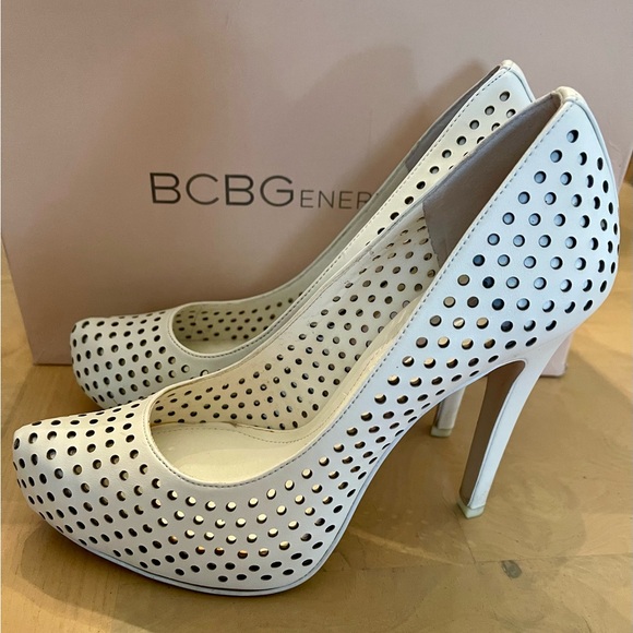 BCBG Heels - Picture 2 of 8